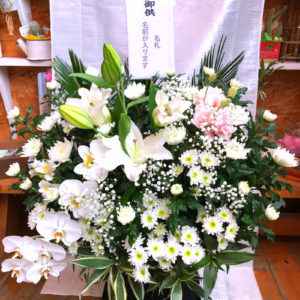 黒台を使ったアレンジメント
10,800円