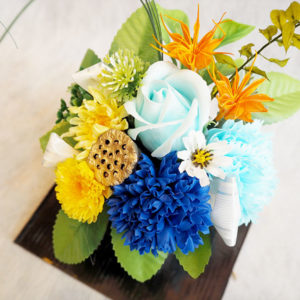 仏花としてお供えするプリザーブドフラワー・造花も多数ございます。