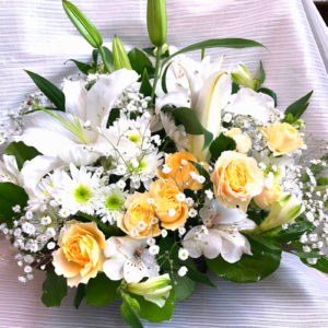 洋花を使ったアレンジメント5,400円